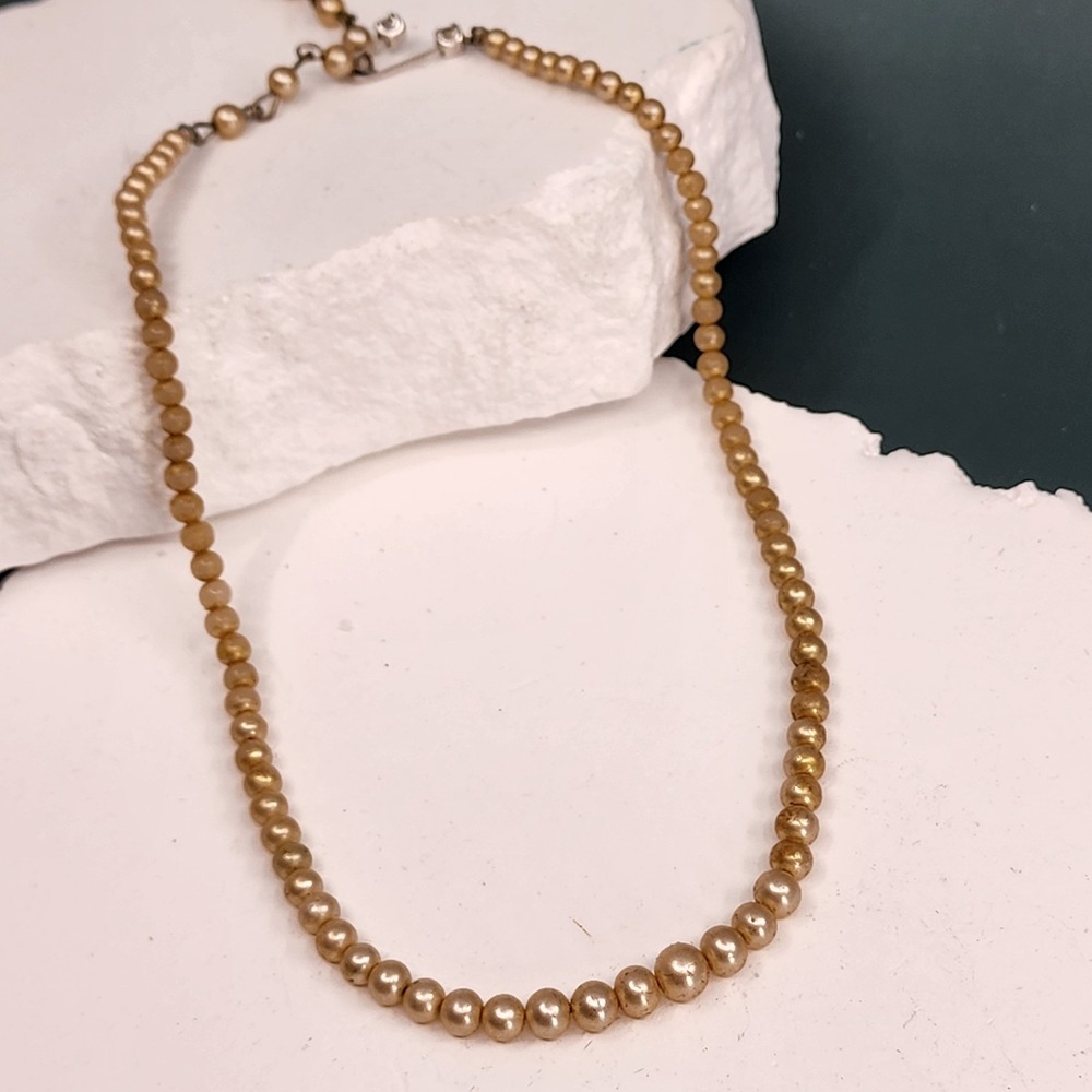 Graduated Gold Tone Faux Pearl Necklace Champagne Beads Hook Clasp Classic Glam